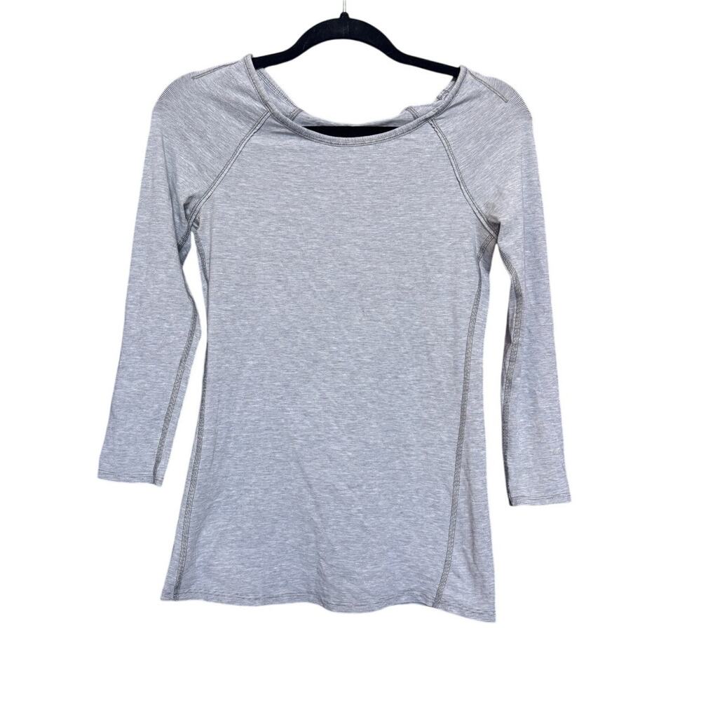 Lululemon Athletica Long Sleeve Shirt Back Cutout Athletic Yoga Casual